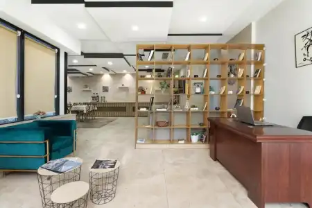 Iveria Inn - 9