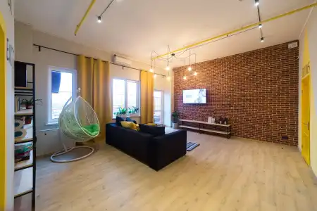 Bee Station - Hostel - 7