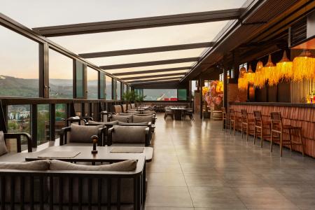 Ramada by Wyndham Tbilisi Old City - 5
