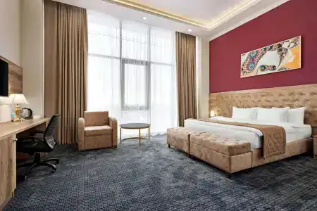 Ramada by Wyndham - 21