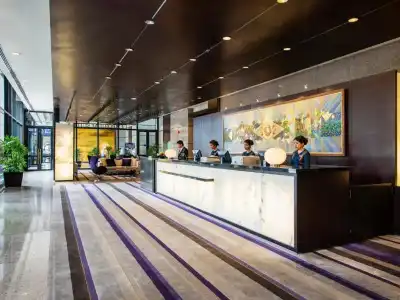 Emporium Suites by Chatrium - 3