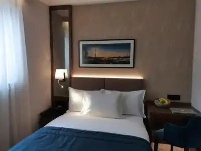 Central Point - 6