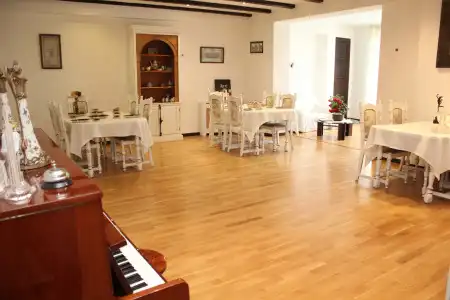 Vera House - 1