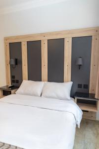 Galley Mini-hotel - 52