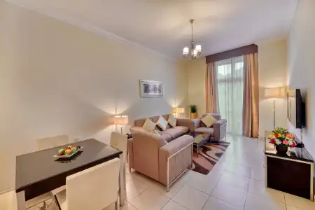 Pearl Marina Apartments LLC - 44