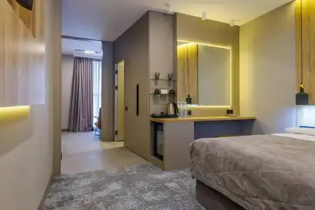 Tau-House - 6