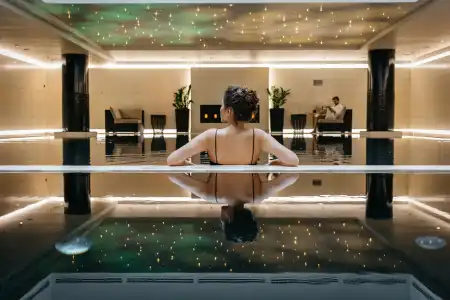 The Ritz-Carlton, - 31