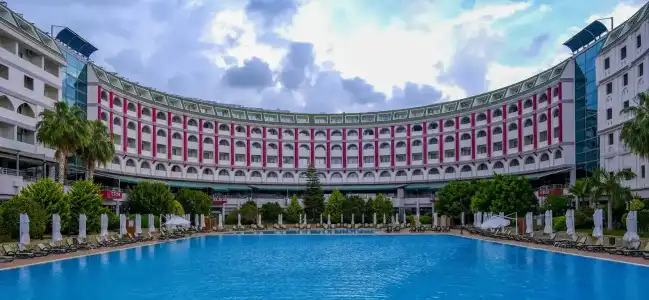 Bayar Family Resort & Spa - 3