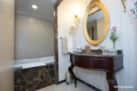 Elite World Istanbul Taksim - 12
