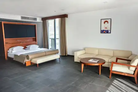 Avala Resort & Villas - 100