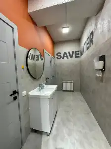 Izzzi Hostel - 13