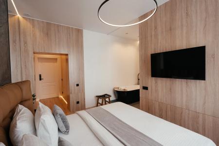 Suite - 66