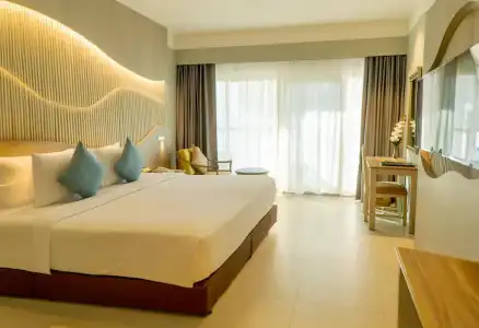 Amora Beach Resort Phuket - 37