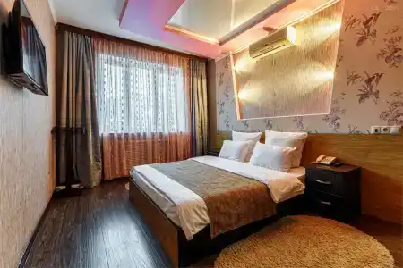 Nochnoy Kvartal - 76