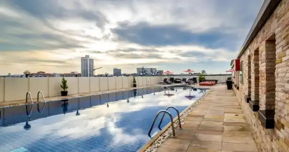 Nova Suites Pattaya by Compass Hospitality - 10