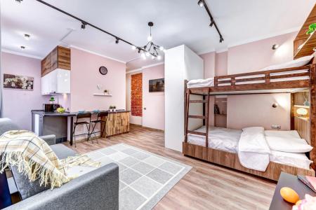 Victoria Lidval - 84