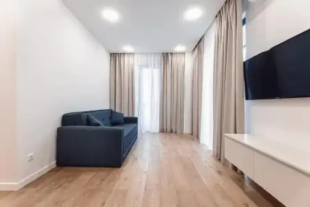 Next Green Official - 24