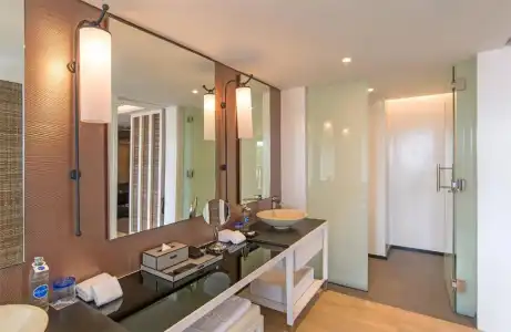 The ShellSea Krabi I Luxury Beach Front Resort & Pool Villas - 12