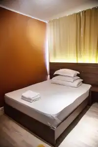 People Hostel & Suites - 1