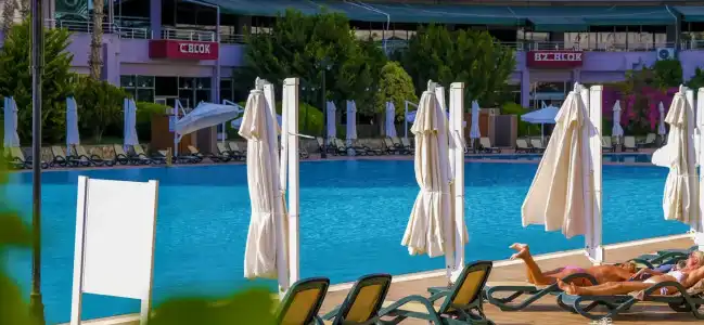 Bayar Family Resort & Spa - 7