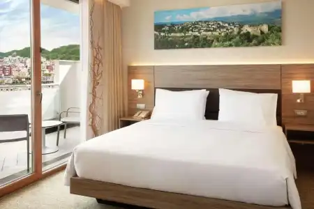Hilton Garden Inn Tirana - 54