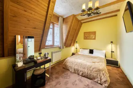 Alpine Castle - 30