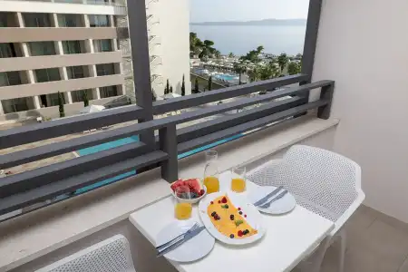 Romana Beach Apartments - 71