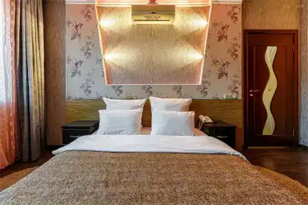 Nochnoy Kvartal - 77