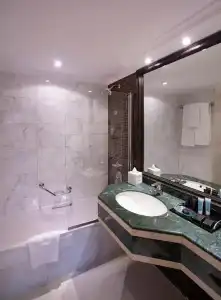 Carlton Tower - 33