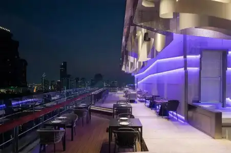Mode Sathorn - 37