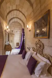 Solo Cave Suites - 141