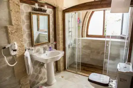 Kyrenia Palace Boutique - 11