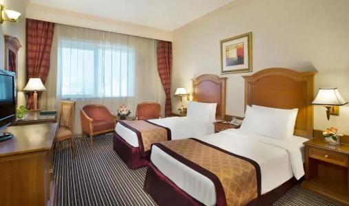 Avenue Dubai - 22