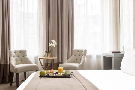 Boutique 1852 - 63