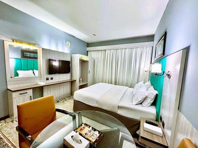 Hafez Apartments - Al Ras Metro Station - 13
