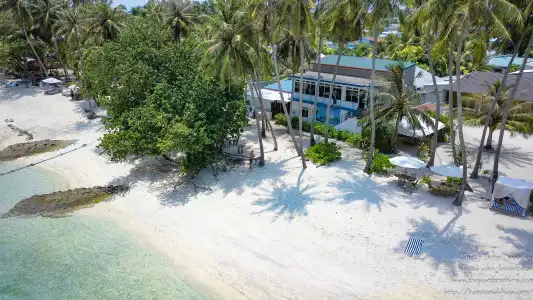 Batuta Maldives Surf View - 13