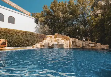 Dubai Marine Beach Resort & Spa - 2