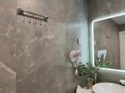 Travelto Petrovskiy Park - 130