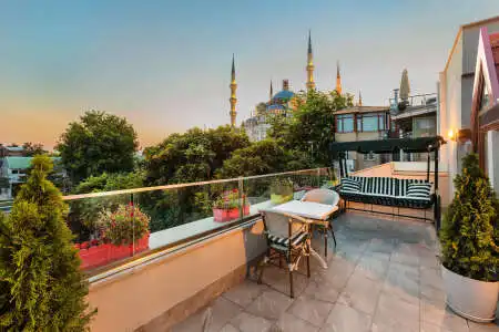 Obelisk & Suites - 1