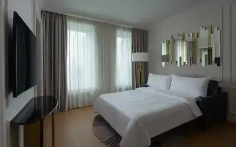Marriott Imperial Plaza - 111