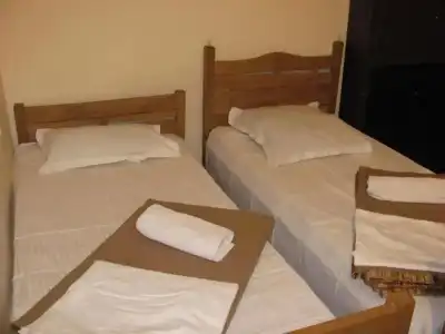 Lucky Travelers Room Hostel - 13
