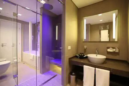 DoubleTree by Hilton City Centre - 14