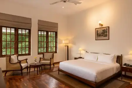 Suisse Kandy - since 1890 - 38