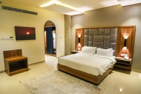 The Plaza and Resort - 122