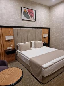 Premium - 44