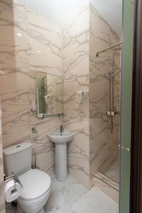 Hillside Guest house - 25