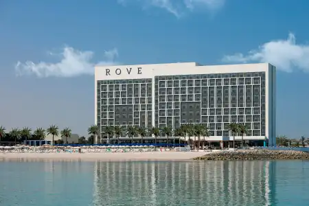 Movenpick Resort Al Marjan Island - 1