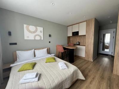 Vash Salut Apart - 95