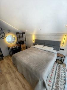Geometrika • Lounge - 108