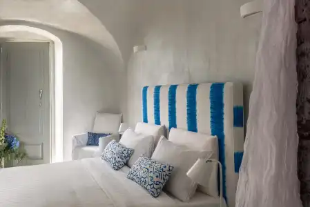 Mythical Blue Luxury Suites - 114